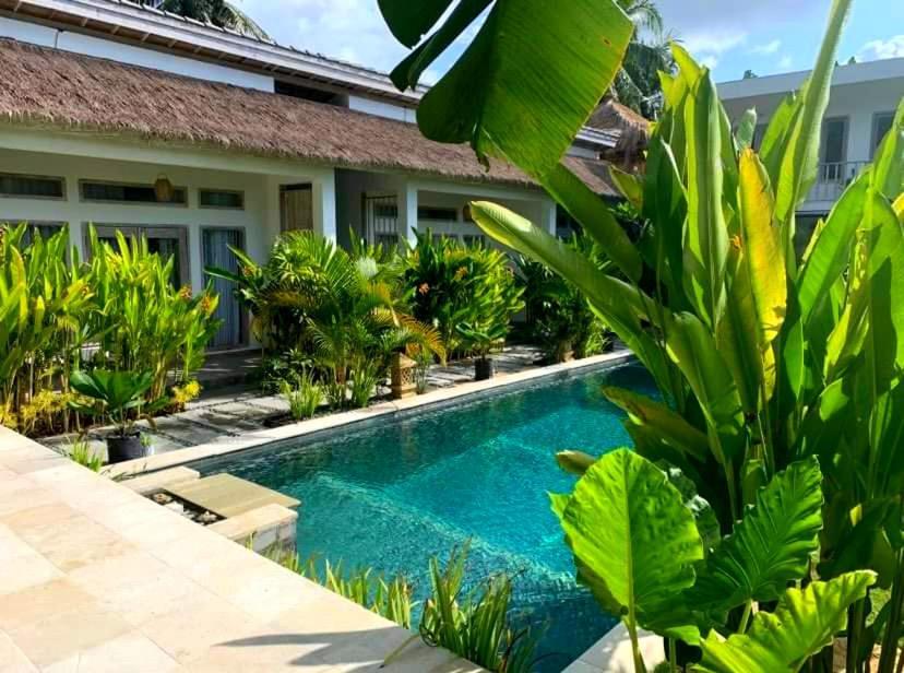 Hotel Drift Hideaway à Kuta  Extérieur photo